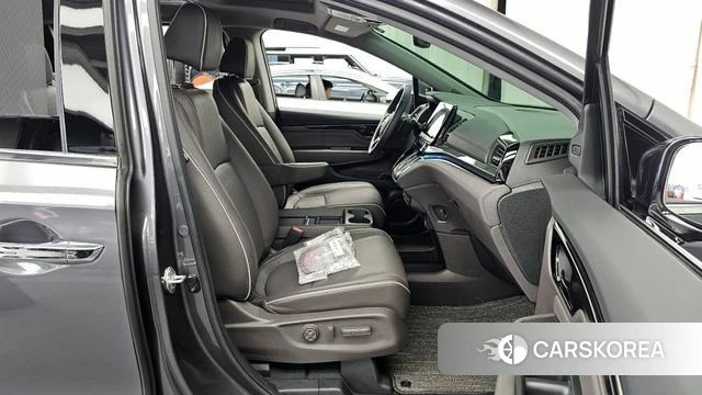 Honda Odyssey 2022 Серый из Кореи, фото 2