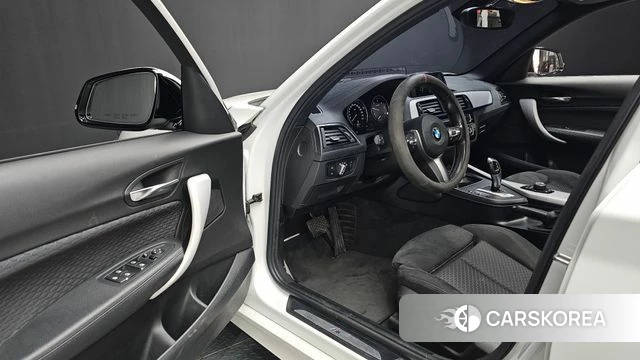 BMW 1 Series (F20) 2018 Белый из Кореи, фото 2