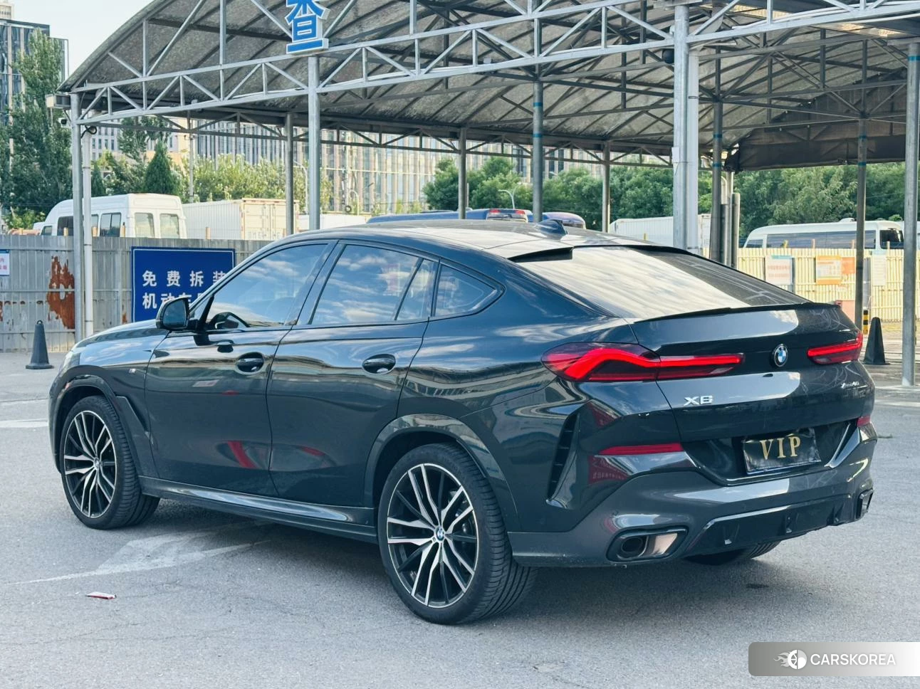 BMW X6 2022 Черный из Китая, фото 2