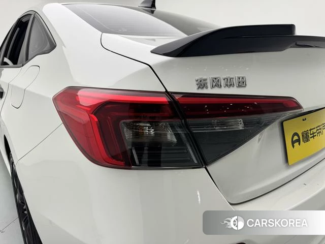 Honda Civic 2023 Белый из Китая, фото 2