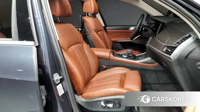 BMW X7 (G07) 2022 Серый из Кореи, фото 2