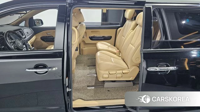 Kia The New Carnival 2020 Черный из Кореи, фото 2