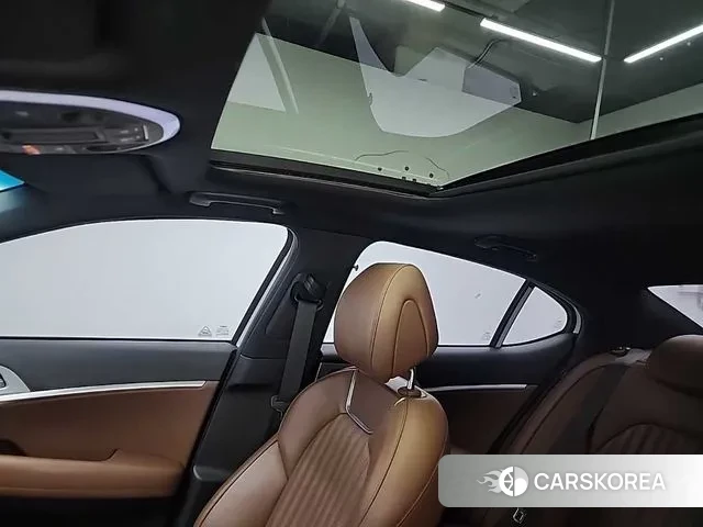 Genesis G70 2019 Белый из Кореи, фото 2