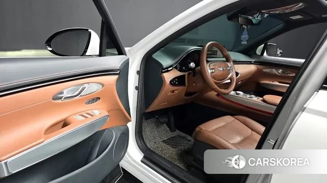 Genesis GV70 2022 Белый из Кореи, фото 2