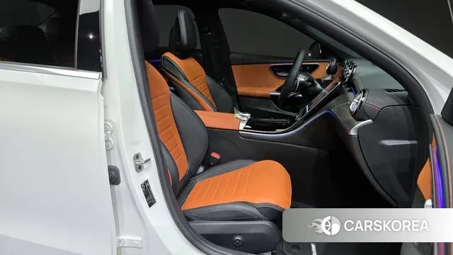 Mercedes-Benz C-Class W206 2025 Белый из Кореи, фото 2