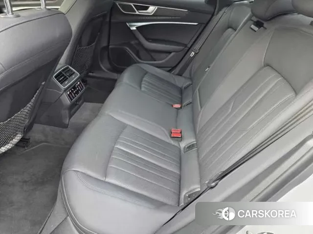 Audi A6 (C8) 2021 Белый из Кореи, фото 2