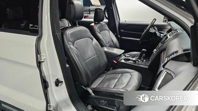 Ford Explorer 2018 Белый из Кореи, фото 2