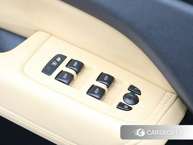 Volvo XC60 second Generation 2021 Черный из Кореи, фото 2