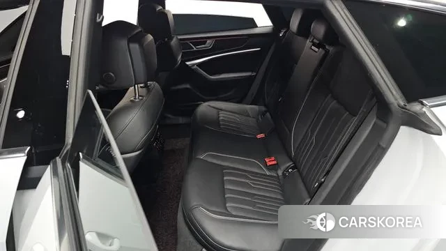 Audi A7 (4K) 2021 Белый из Кореи, фото 2