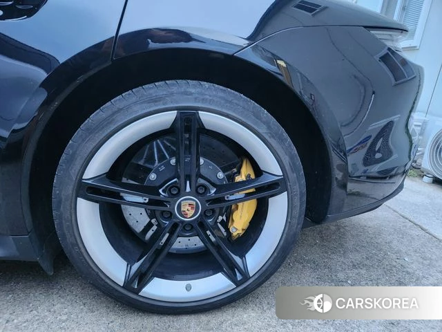 Porsche Taycan 2022 Черный из Кореи, фото 2