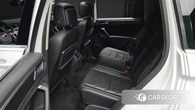 Volkswagen Tiguan second Generation 2020 Белый из Кореи, фото 2