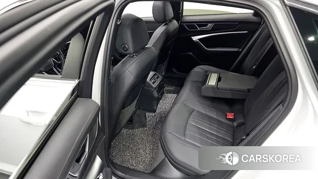 Audi A6 (C8) 2021 Белый из Кореи, фото 2