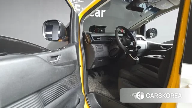 Hyundai Staria 2021 Белый из Кореи, фото 2