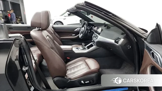 BMW 4 Series (G22) 2022 Черный из Кореи, фото 2