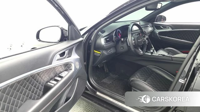 Genesis G70 2018 Черный из Кореи, фото 2