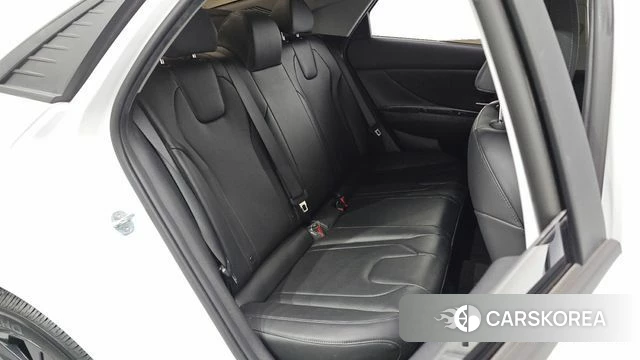 Hyundai Avante (CN7) 2022 Белый из Кореи, фото 2