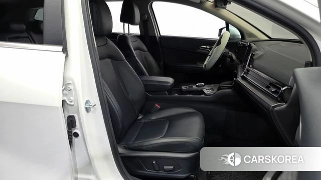 Kia Sportage 5th Generation 2023 Белый из Кореи, фото 2