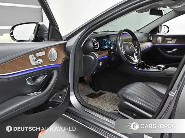 Mercedes-Benz E-Class W213 2020 Серый из Кореи, фото 2