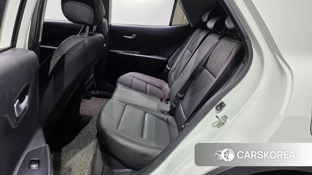 Kia Stonic 2018 Белый из Кореи, фото 2