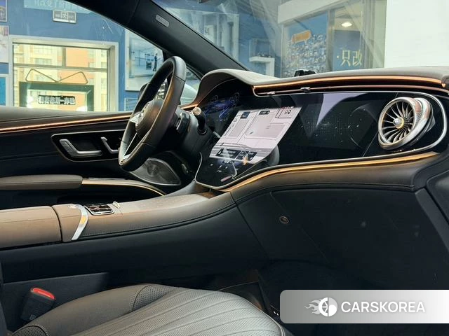 Mercedes-Benz EQS SUV 2025 Серебристо-серый из Китая, фото 2