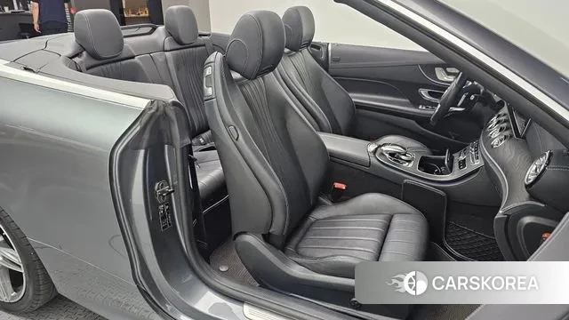 Mercedes-Benz E-Class W213 2018 Серебристо-серый из Кореи, фото 2
