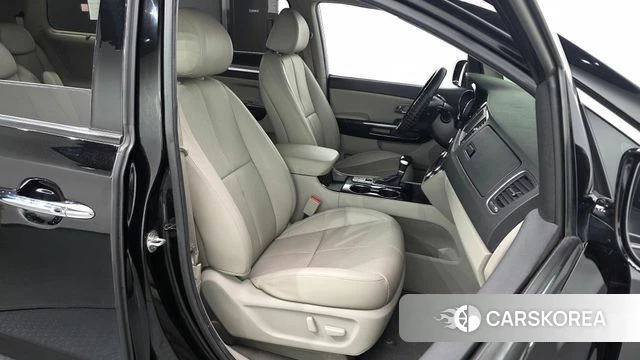 Kia The New Carnival 2019 Черный из Кореи, фото 2
