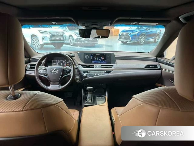 Lexus ES 2021 Белый из Китая, фото 2