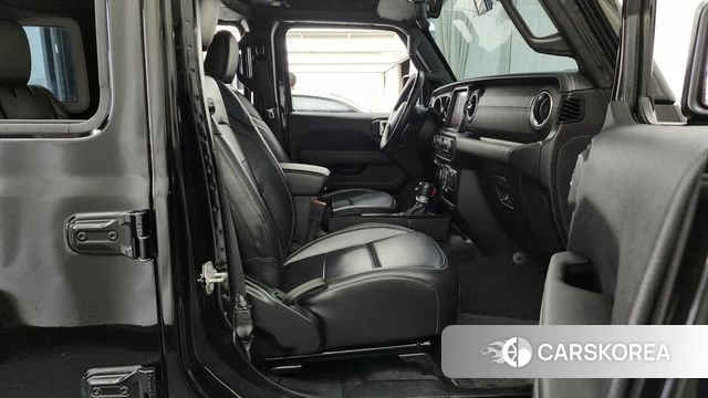 Jeep Wrangler (JL) 2021 Черный из Кореи, фото 2