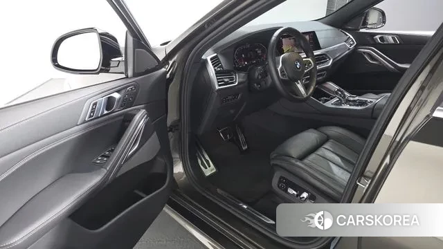 BMW X6 (G06) 2020 Песочный из Кореи, фото 2