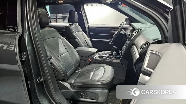 Ford Explorer 2018 Серый из Кореи, фото 2