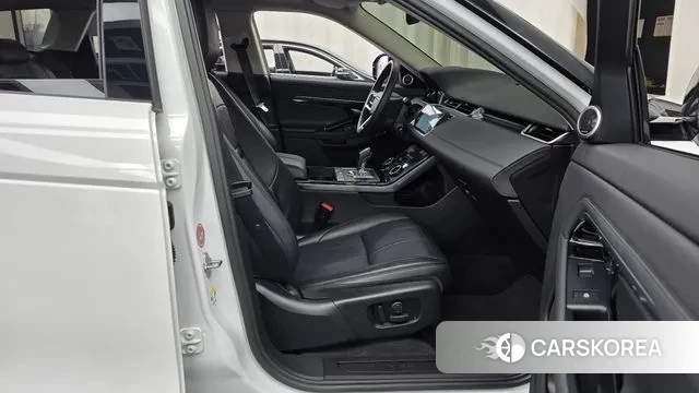 Land Rover Range Rover Evoque 2nd Generation 2023 Белый из Кореи, фото 2