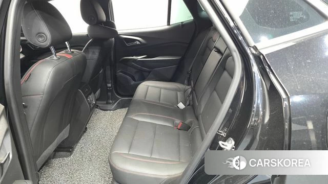 Chevrolet (GM Daewoo) Trax Crossover 2023 Черный из Кореи, фото 2