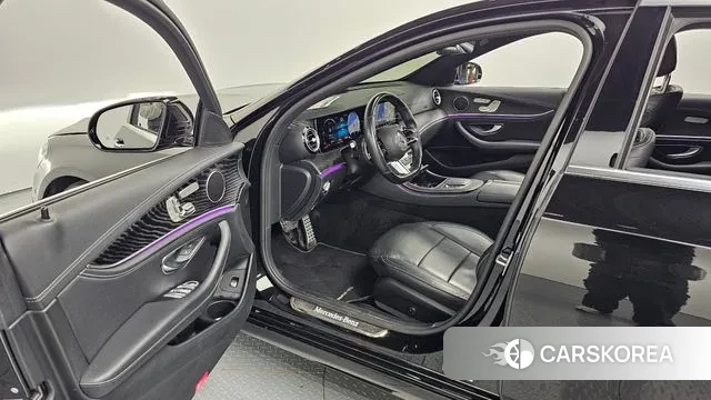 Mercedes-Benz E-Class W213 2020 Черный из Кореи, фото 2