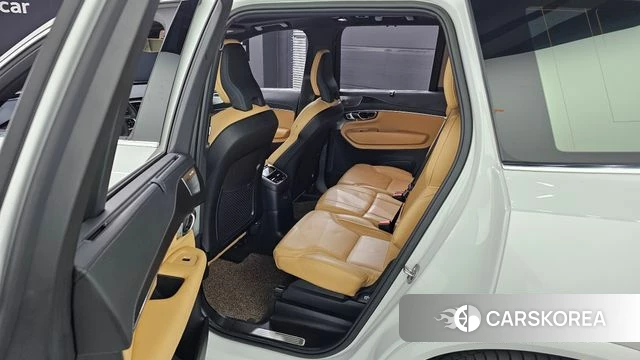 Volvo XC90 second Generation 2023 Белый из Кореи, фото 2