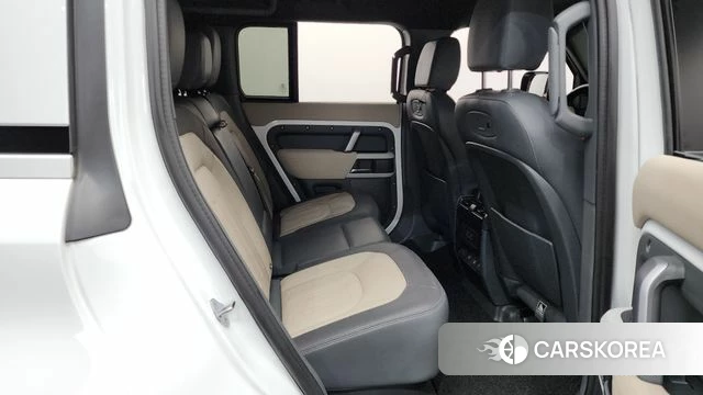 Land Rover Defender (L663) 2021 Белый из Кореи, фото 2