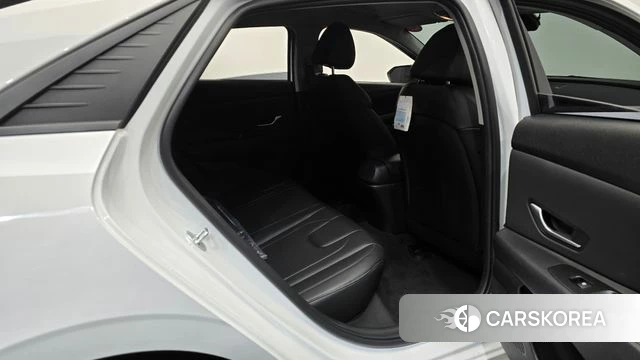 Hyundai Avante (CN7) 2022 Белый из Кореи, фото 2