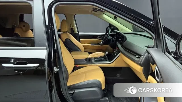 Kia Carnival 4th generation 2022 Черный из Кореи, фото 2