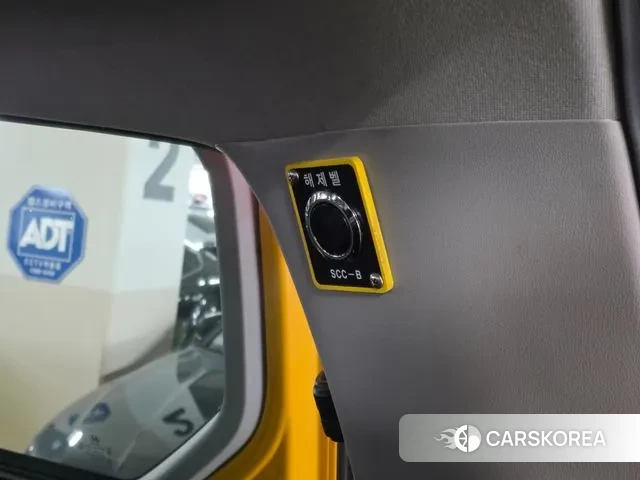 Hyundai The New Grand Starex 2018 Желтый из Кореи, фото 2