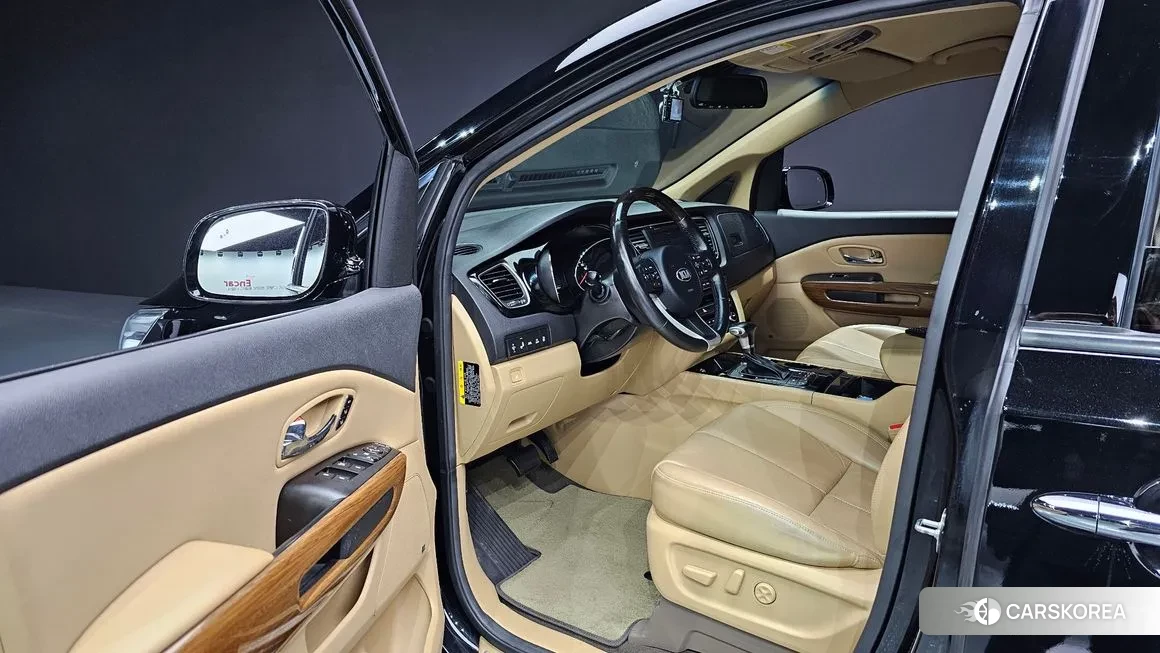 Kia All New Carnival 2018 из Кореи, фото 2