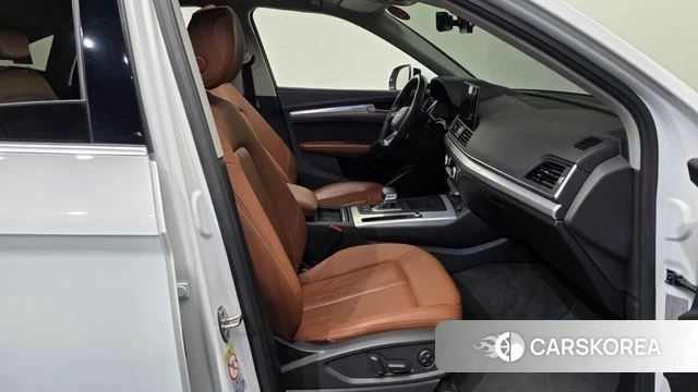 Audi Q5 (FY) 2022 Белый из Кореи, фото 2