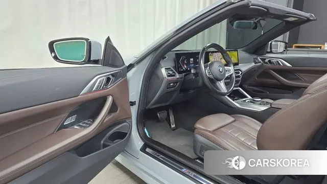 BMW 4 Series (G22) 2023 Серебристо-серый из Кореи, фото 2