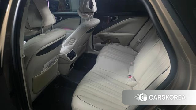 Kia The New K8 Hybrid 2024 Песочный из Кореи, фото 2