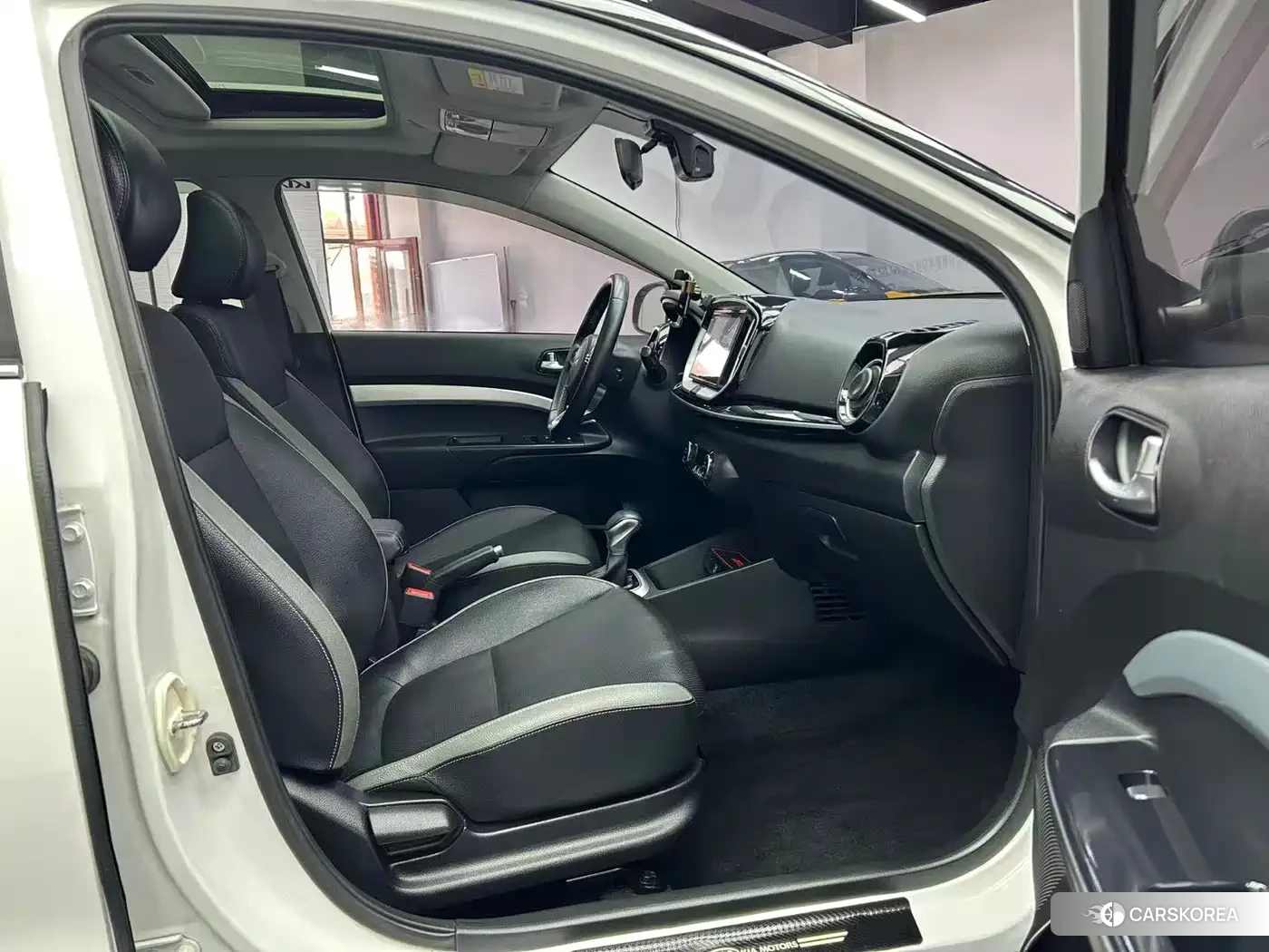 Kia KX1 2021 Белый из Китая, фото 2