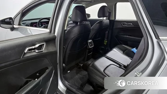 Kia Sportage 5th Generation 2021 Серебристо-серый из Кореи, фото 2