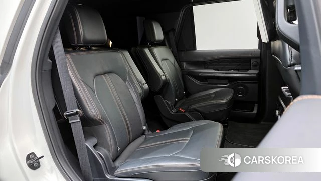 Ford Expeditation 2023 Белый из Кореи, фото 2