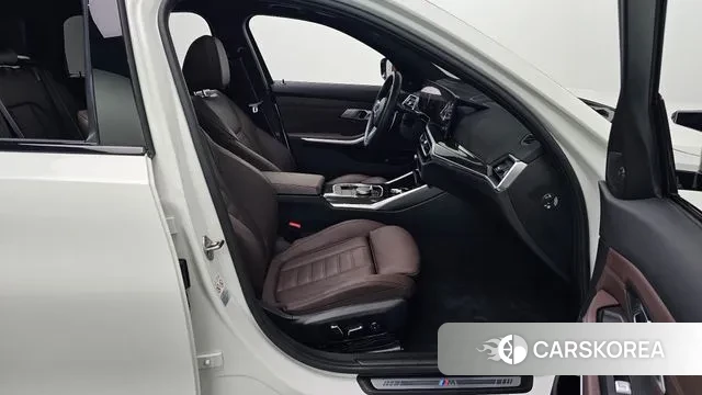 BMW 3 Series (G20) 2024 Белый из Кореи, фото 2