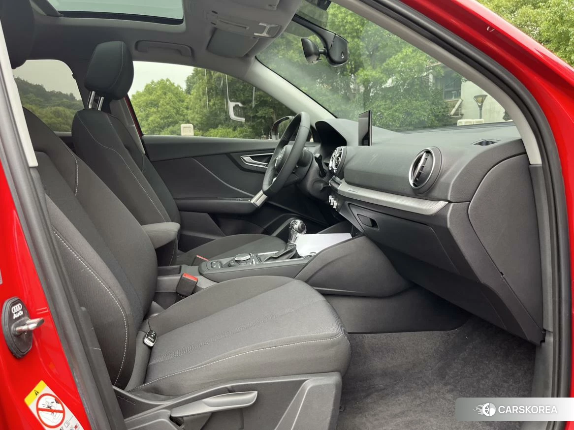 Audi Q2L 2020 Красный из Китая, фото 2