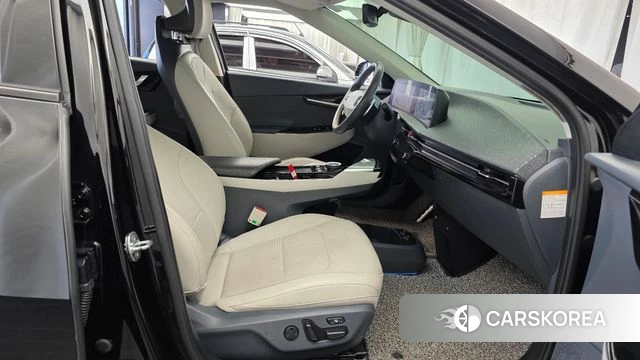 Kia EV6 2022 Черный из Кореи, фото 2