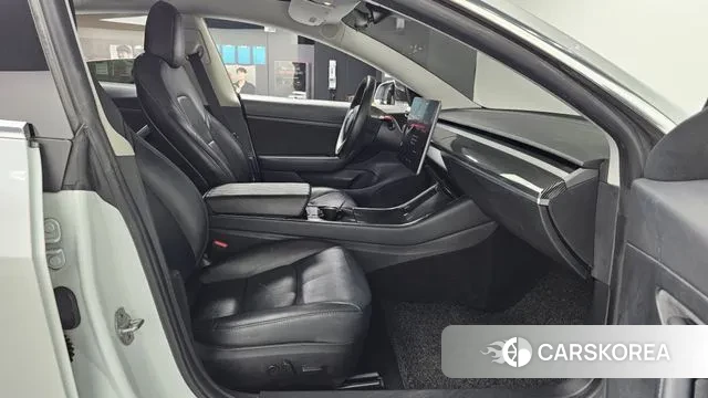 Tesla Model 3 2020 Белый из Кореи, фото 2