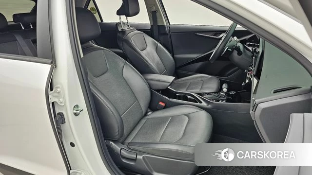 Kia Di Ol Nu Niro 2022 Белый из Кореи, фото 2